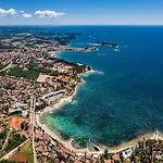 Haus Sole By Interhome Feriehus Poreč
